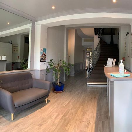 Logis Hotel Du Midi Salon-de-Provence Eksteriør billede