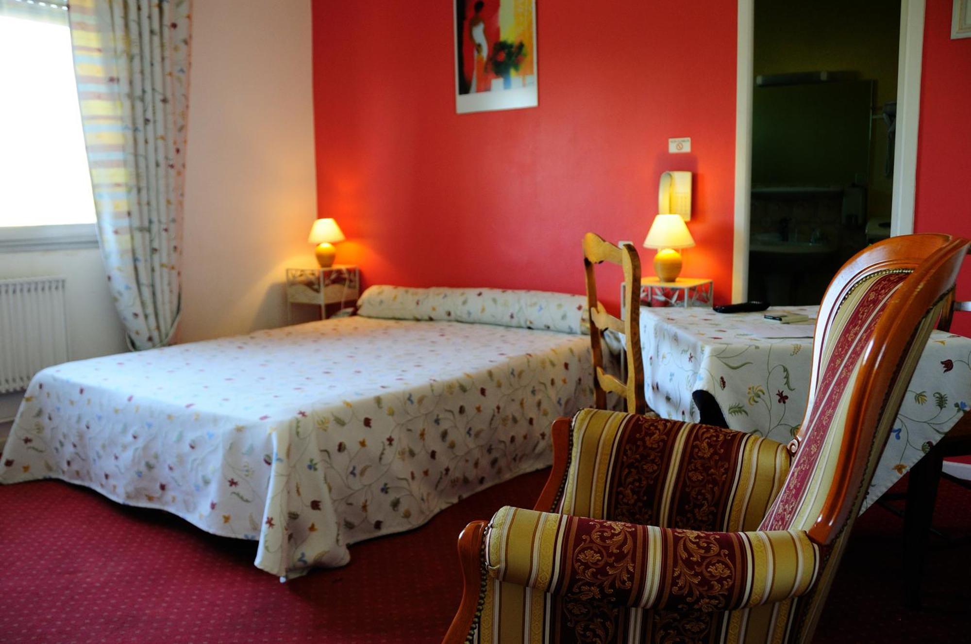 Logis Hotel Du Midi Salon-de-Provence Eksteriør billede