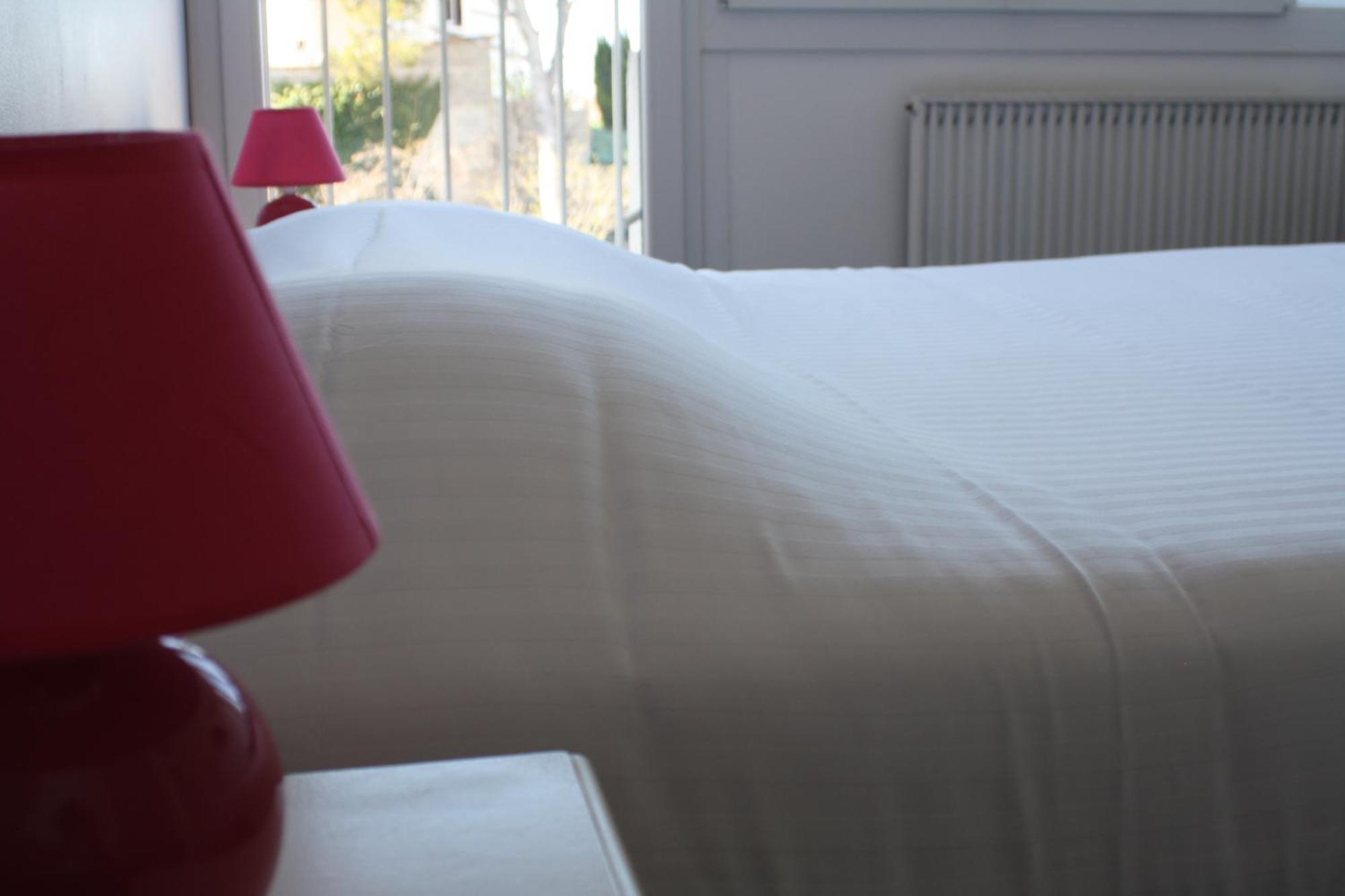 Logis Hotel Du Midi Salon-de-Provence Eksteriør billede