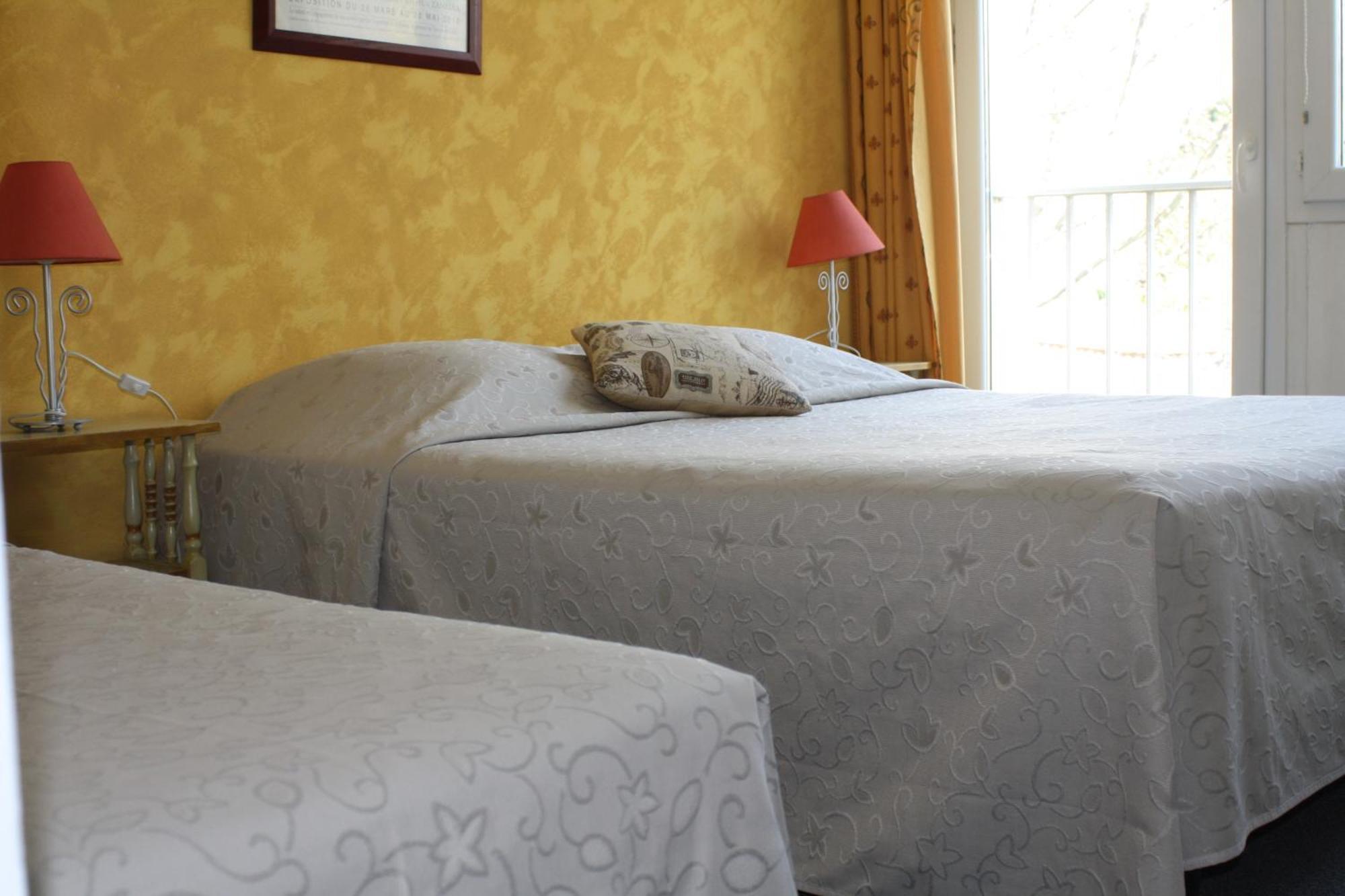 Logis Hotel Du Midi Salon-de-Provence Eksteriør billede