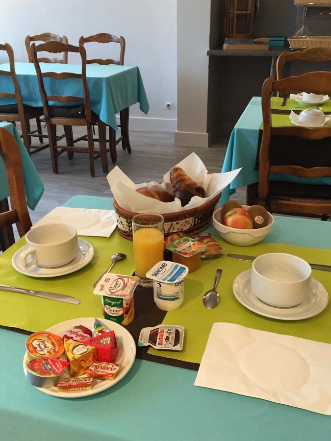 Logis Hotel Du Midi Salon-de-Provence Eksteriør billede